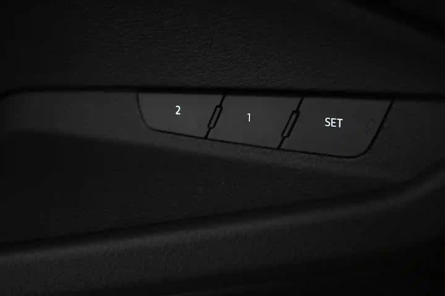 Car Image - 24sD6Bo5vEAe1jEE0vrRfv