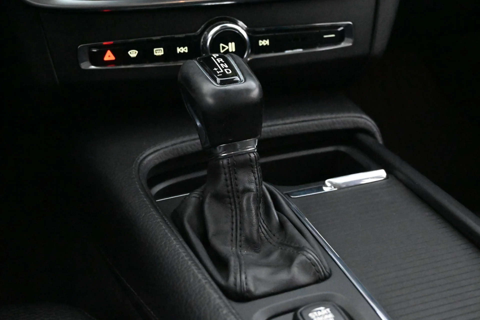 Car Image - 2h5C0H0yoW2ByiSO4k7Rfo