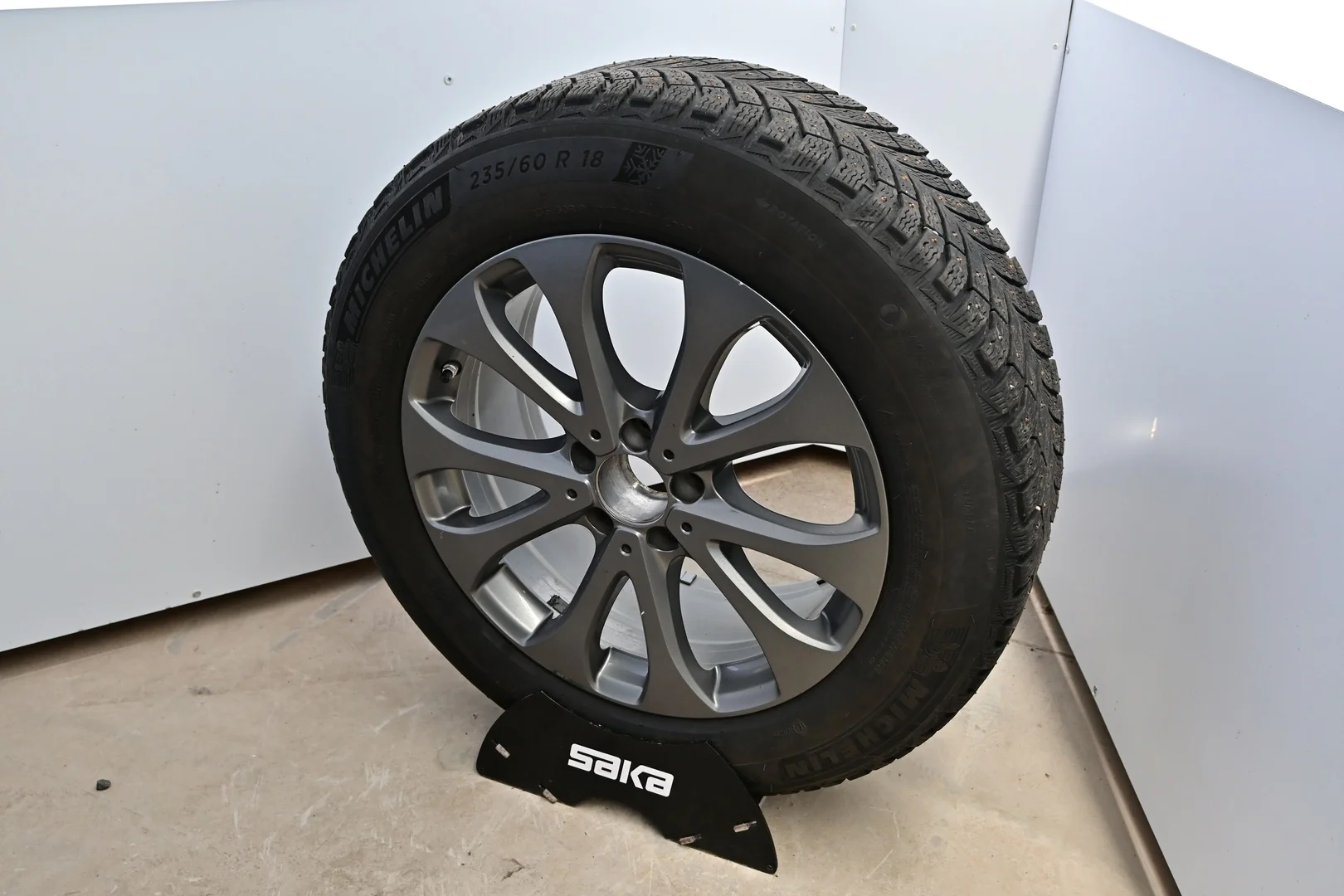 Car Image - 7jJPBiuL32h0RpmhNes7sJ