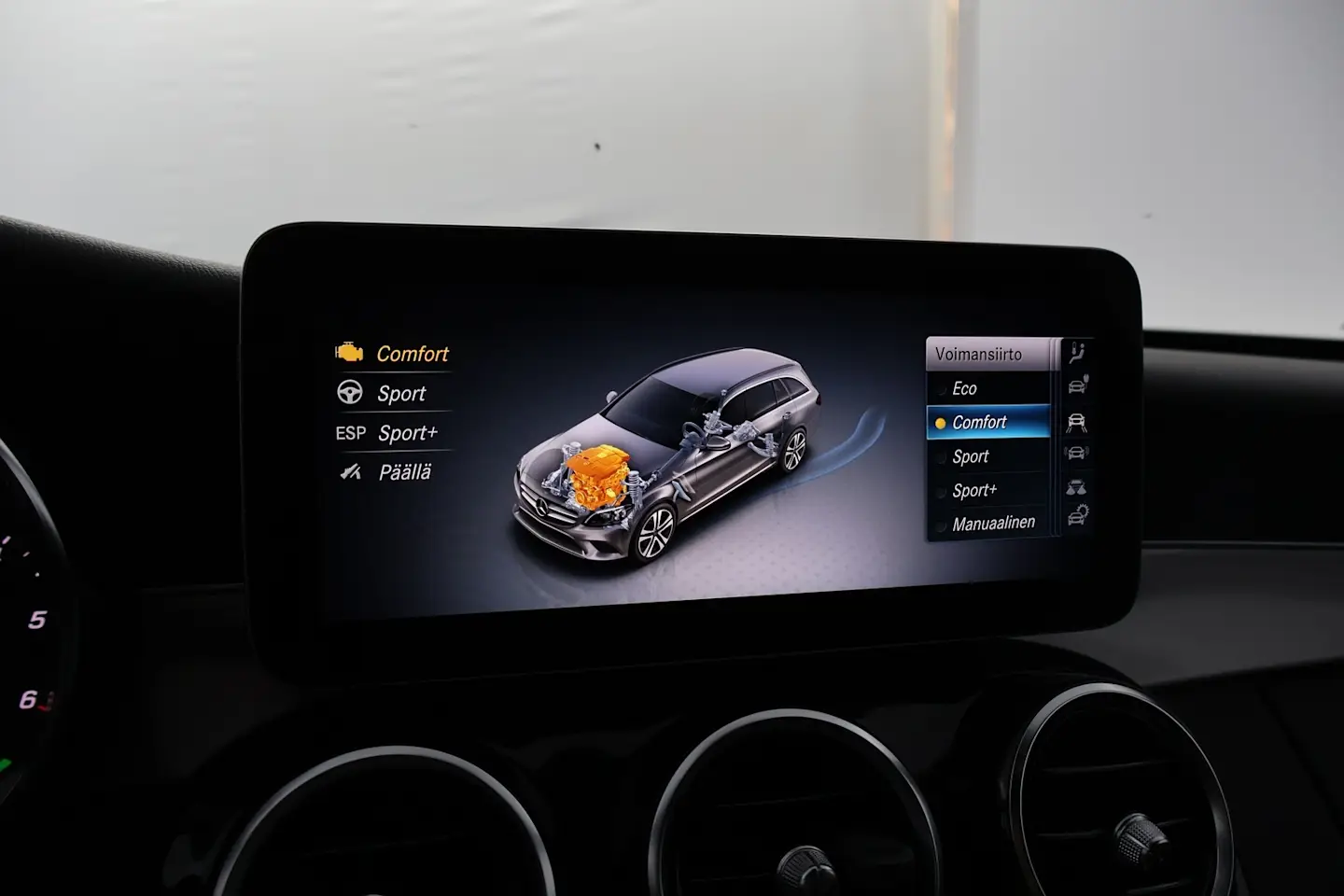Car Image - vy95LyrUhFN5wewmFlvF1