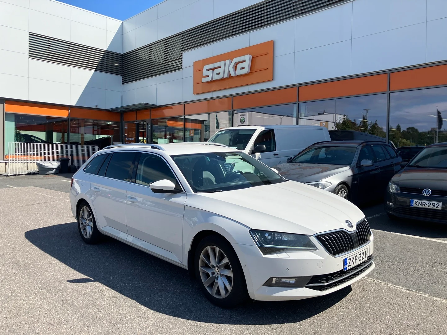 Car Image - qbsMKU5PGeGaHm8mFdwyu