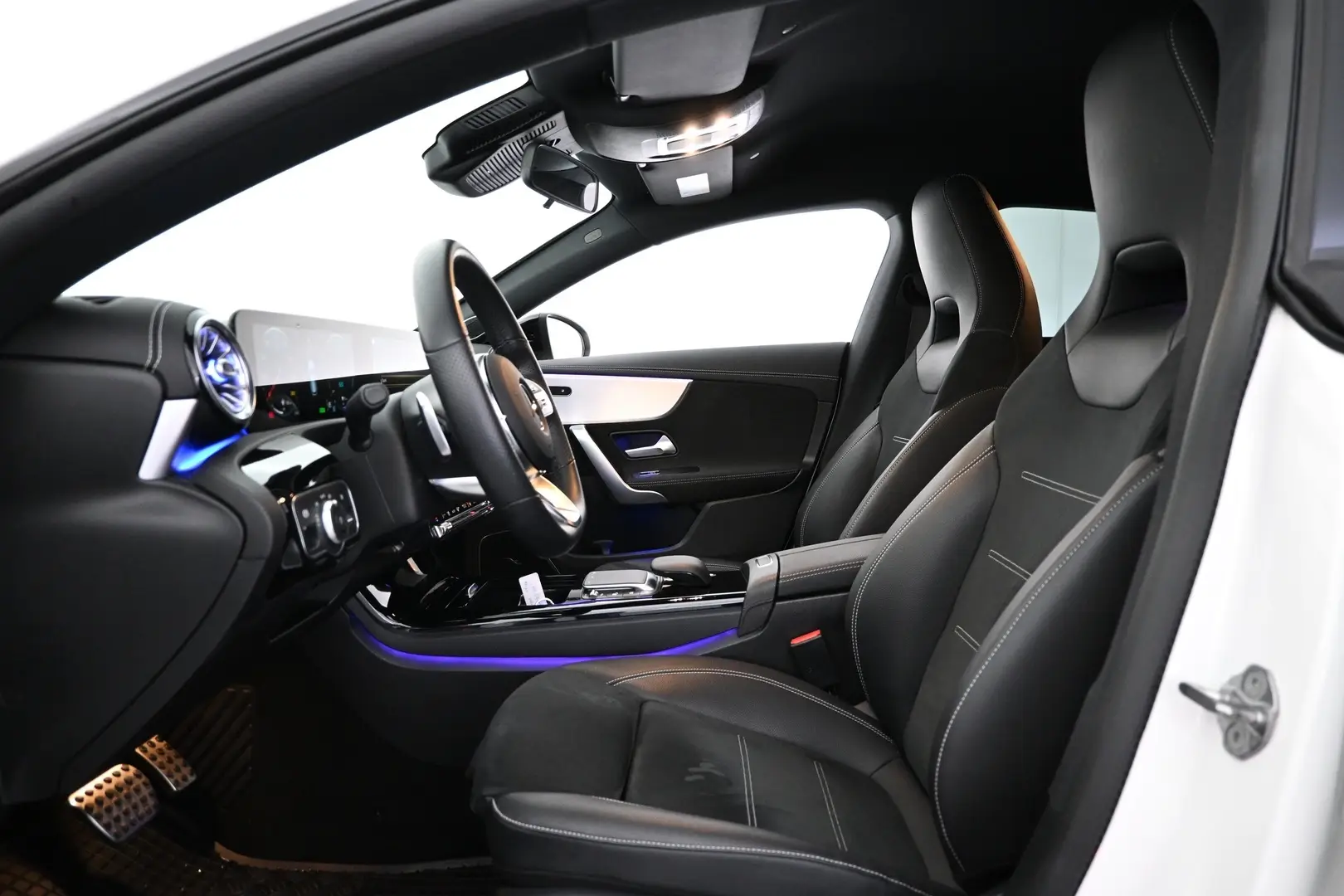 Car Image - 7rHjMQd6D6kDluwDMwBryG