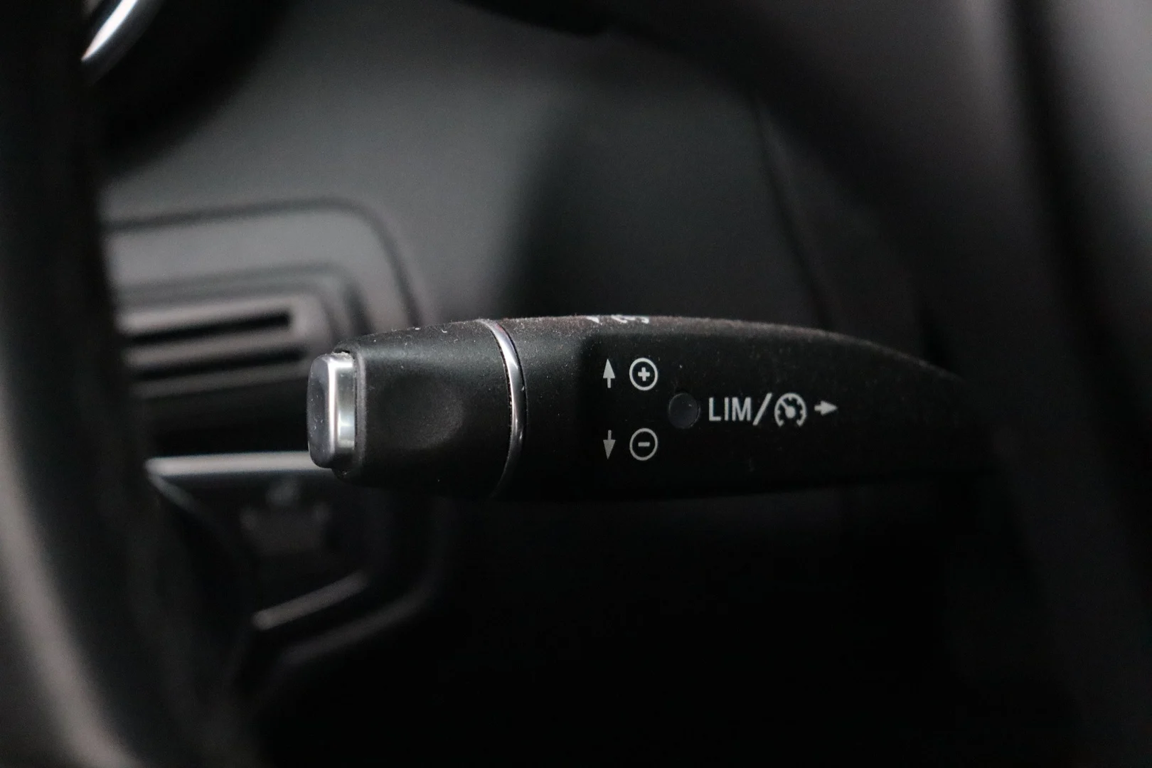 Car Image - OvwsuDmTUT99tNMYn9Ogp