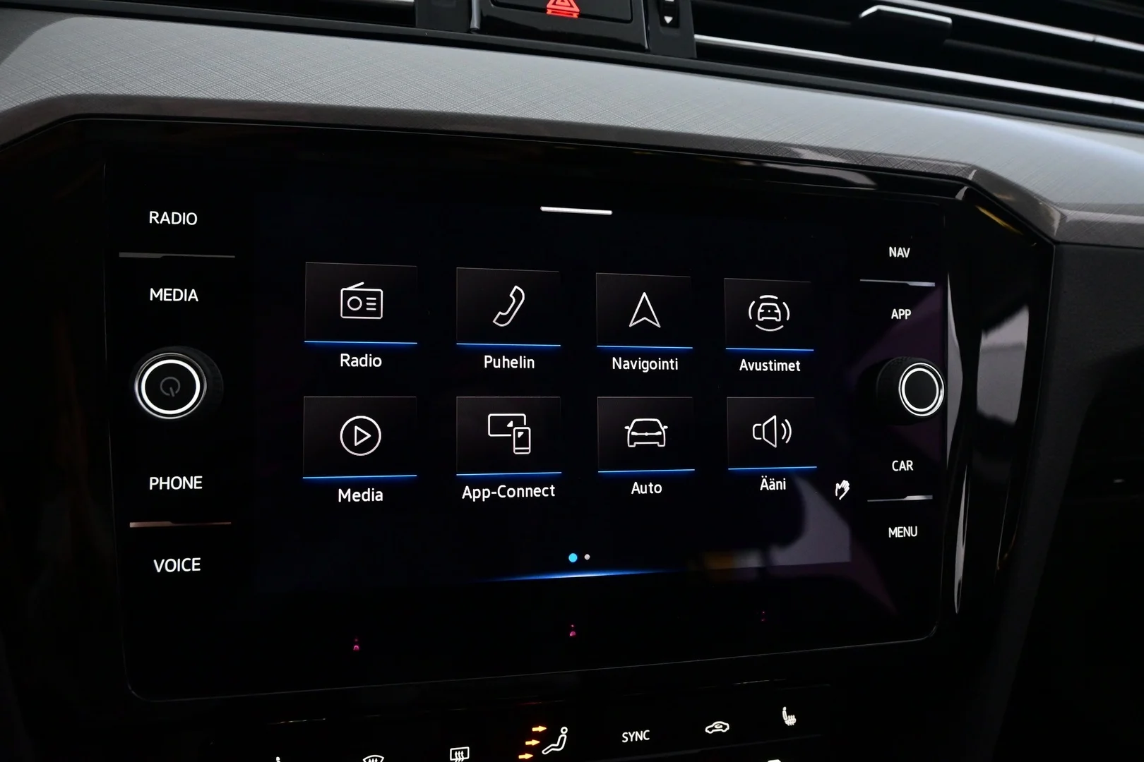 Car Image - NE2QGmWpa3dbhnJ52Z9YL