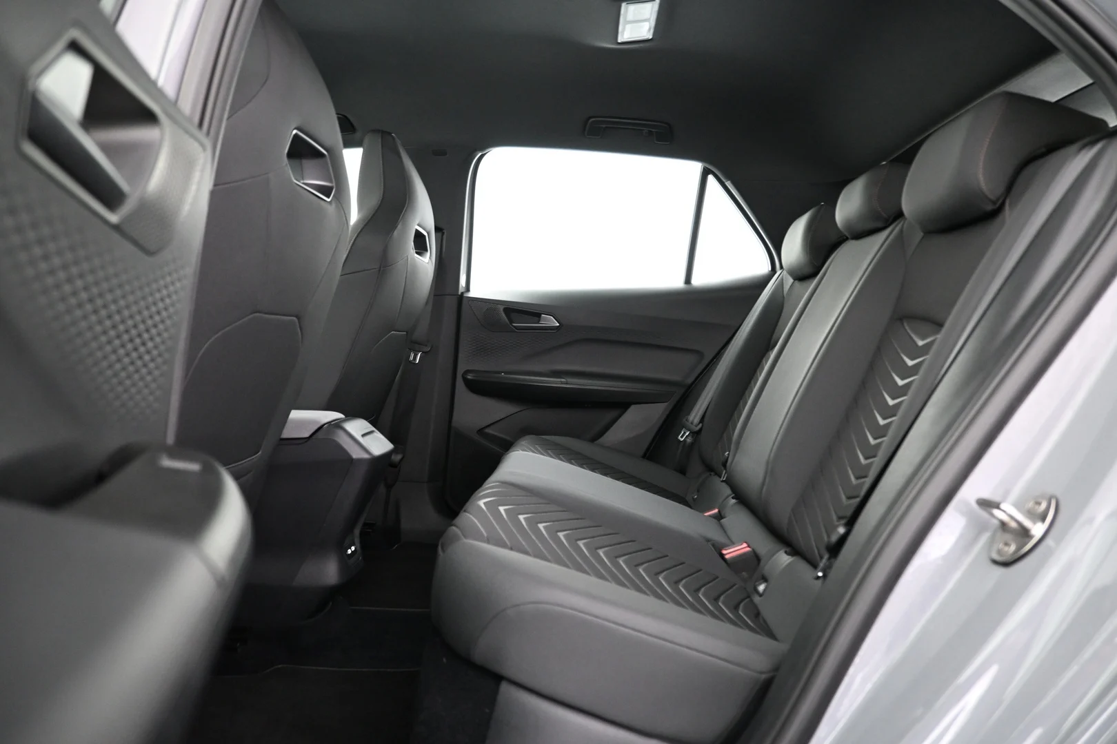 Car Image - 3V0l7zAXNiEHHxtoPjfCBz