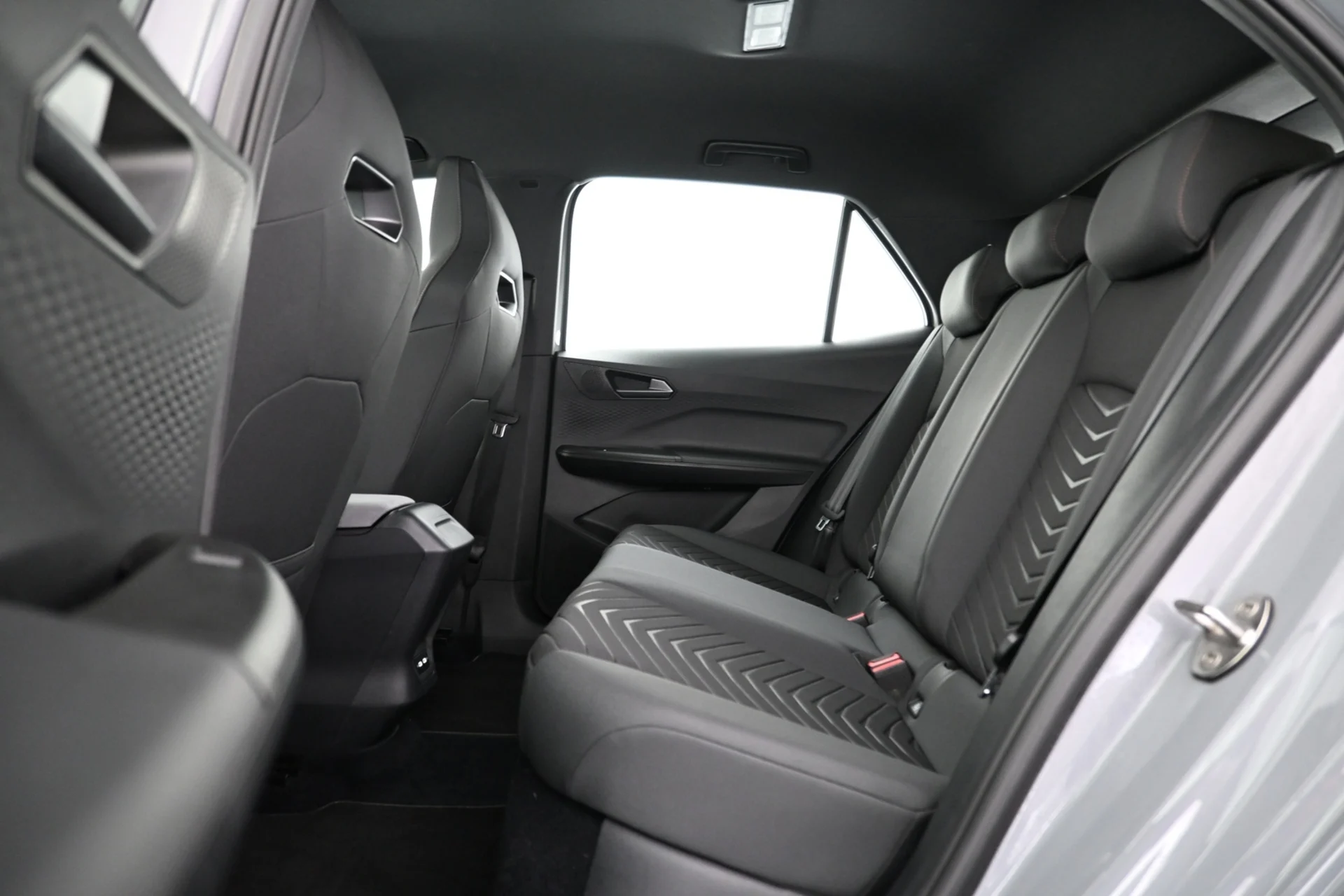 Car Image - 3V0l7zAXNiEHHxtoPjfCBz