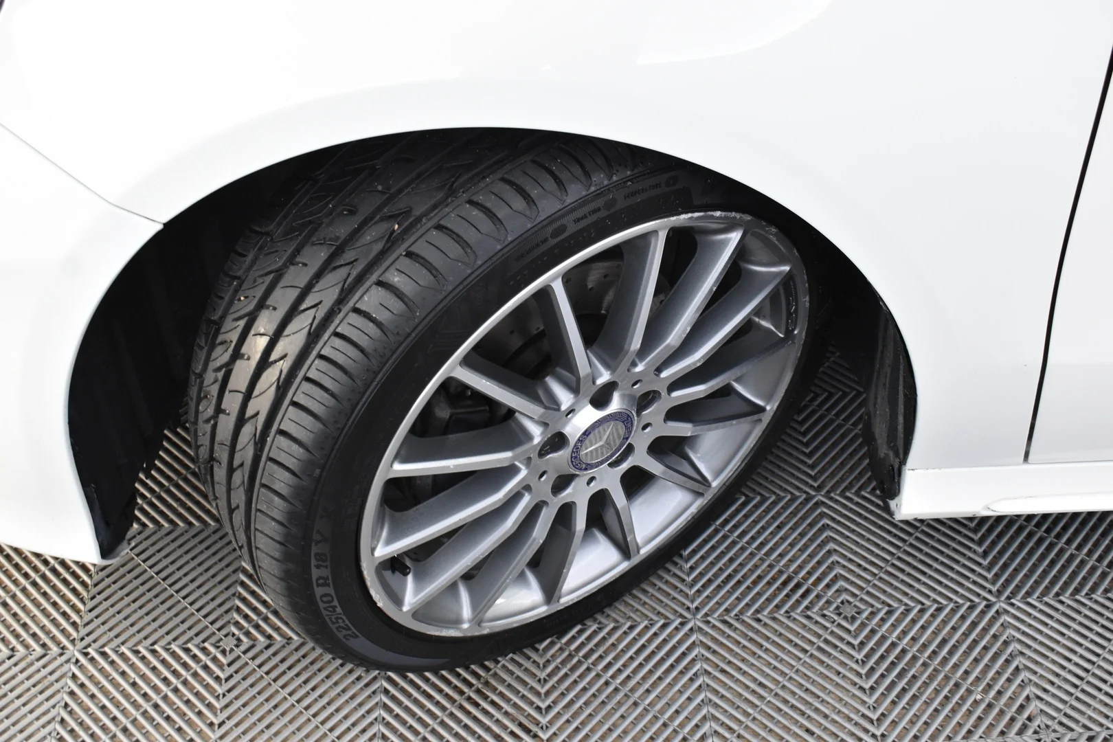 Car Image - 5mWBwxLvBokE5qA2UmRNis