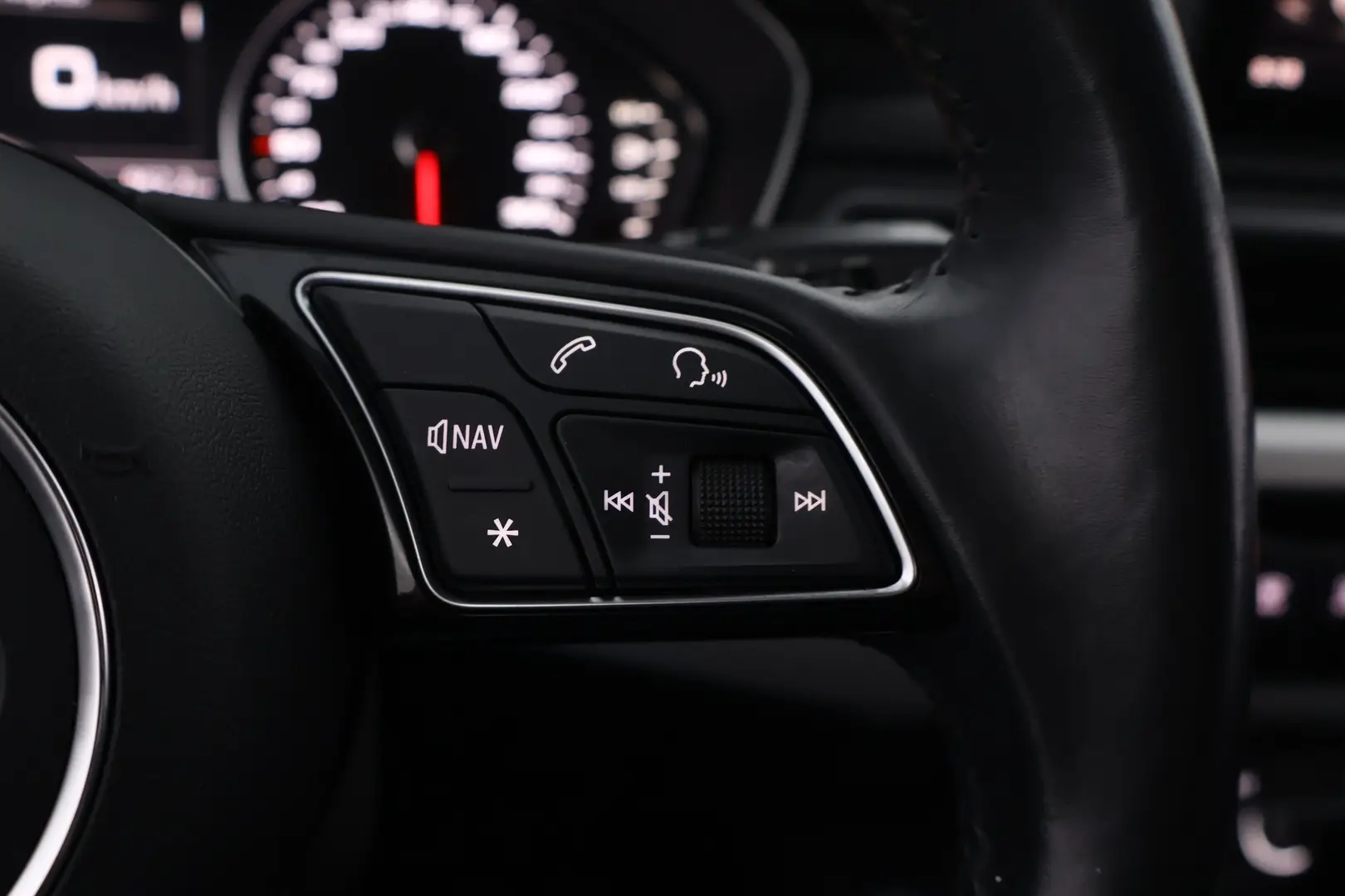 Car Image - 3toIJLO2A6w9PzhlpttVzL