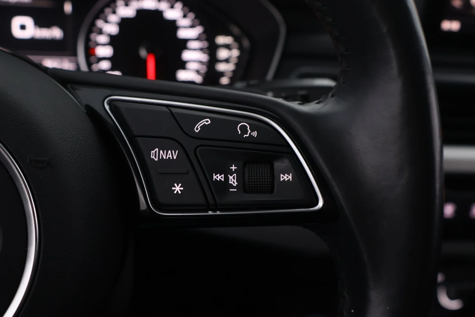 Car Image - 3toIJLO2A6w9PzhlpttVzL