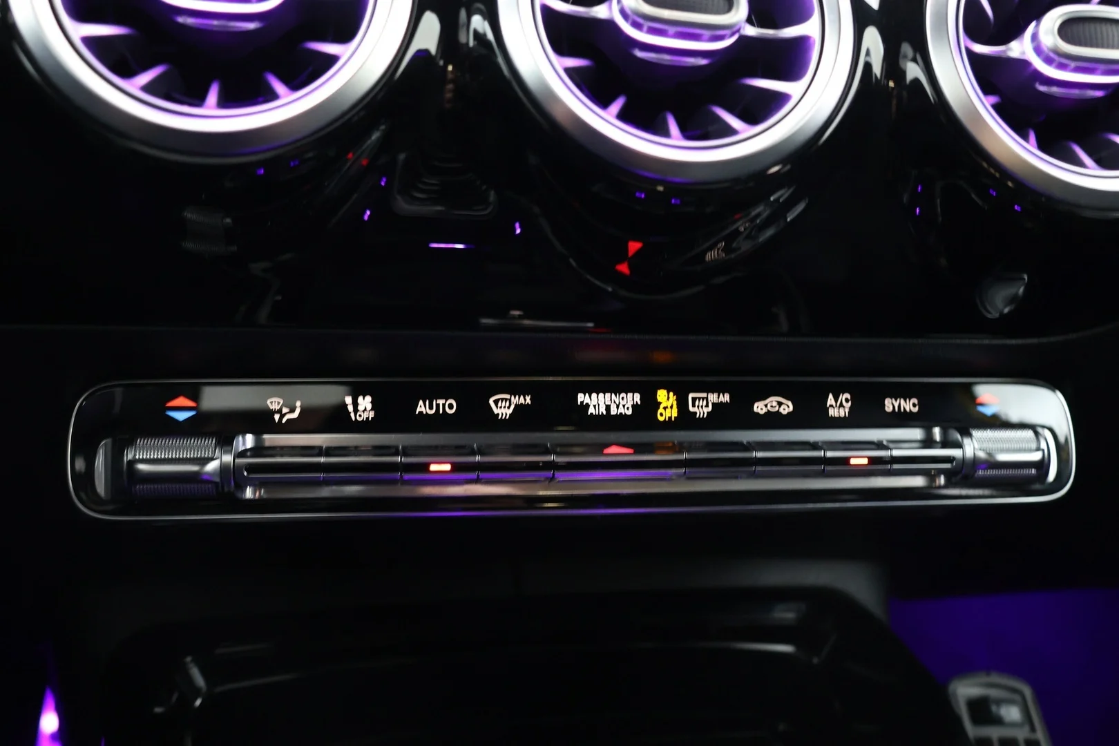 Car Image - 6t66EWBFoiLuHUuxMo85dC