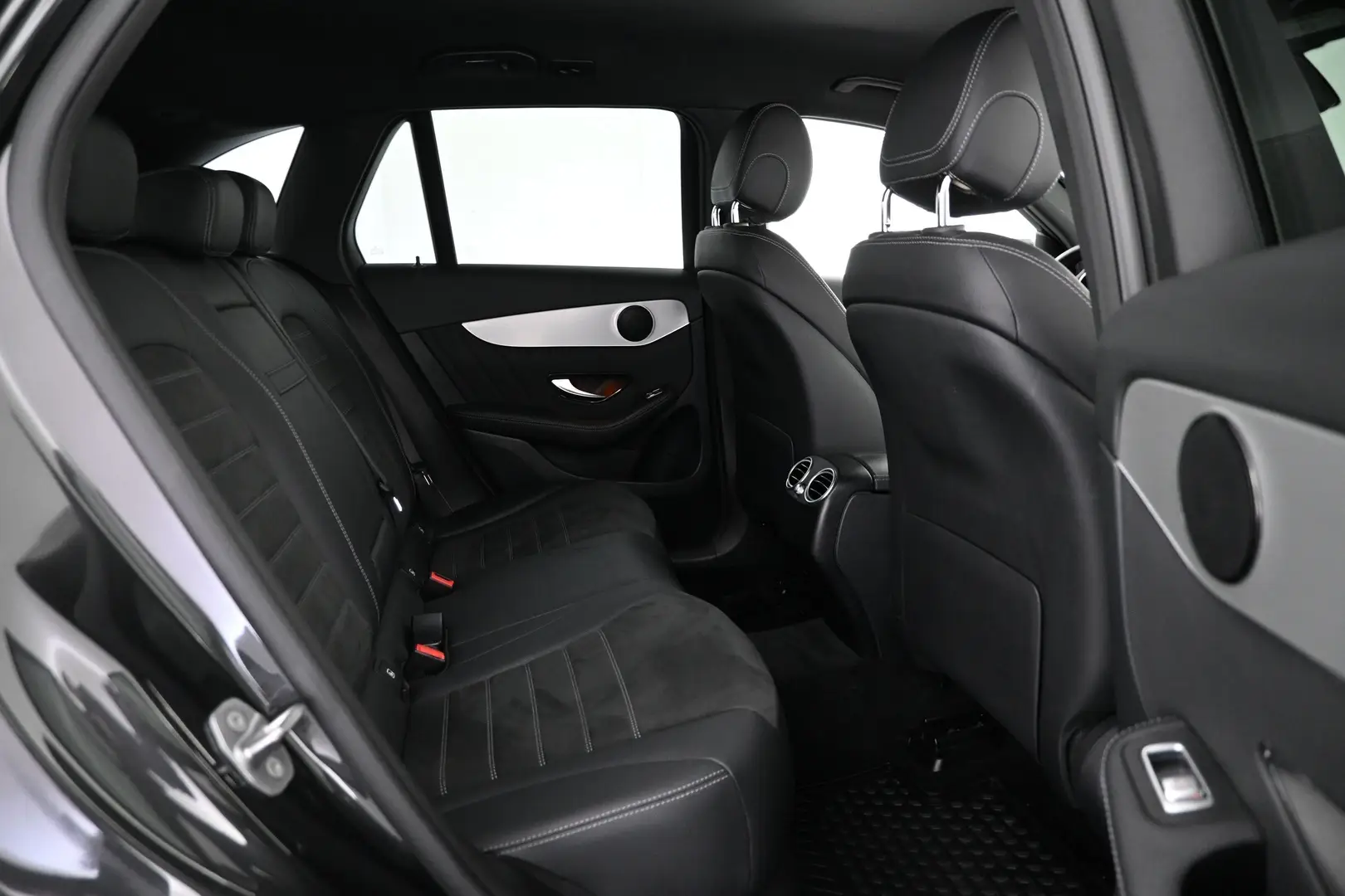 Car Image - I6WWHlFLIzLl0N44DReBl