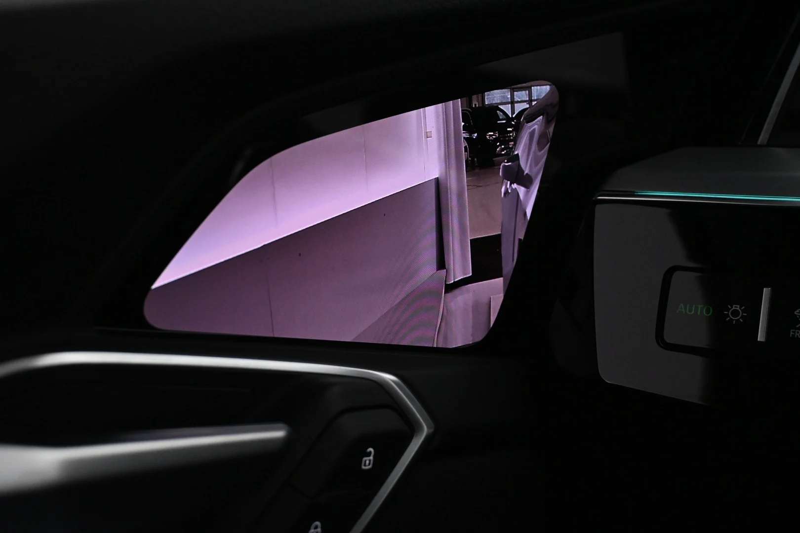 Car Image - 4krgcFVEYlxDmwvLHi7mva