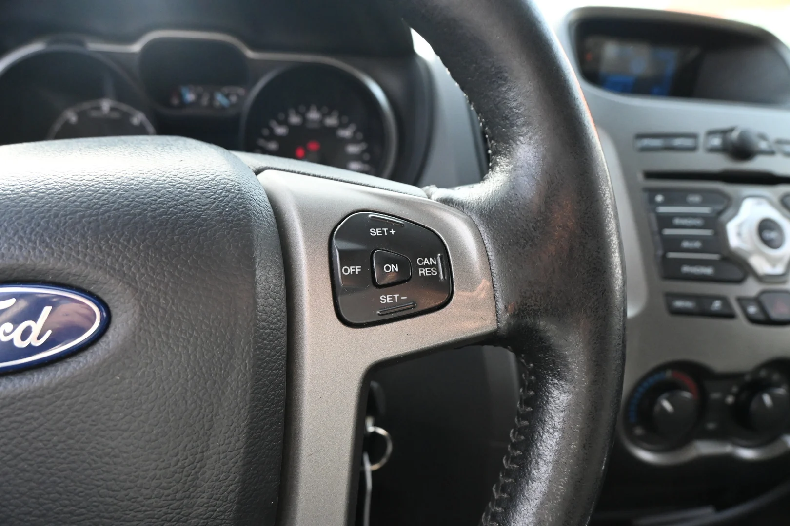 Car Image - 1S1YV34R5Fo63omzLqSFKZ