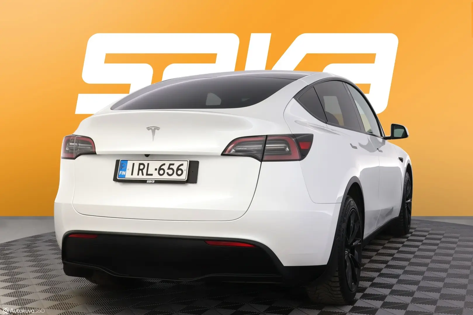 Car Image - 5wMQvMc60y3vtZZdrCBm33