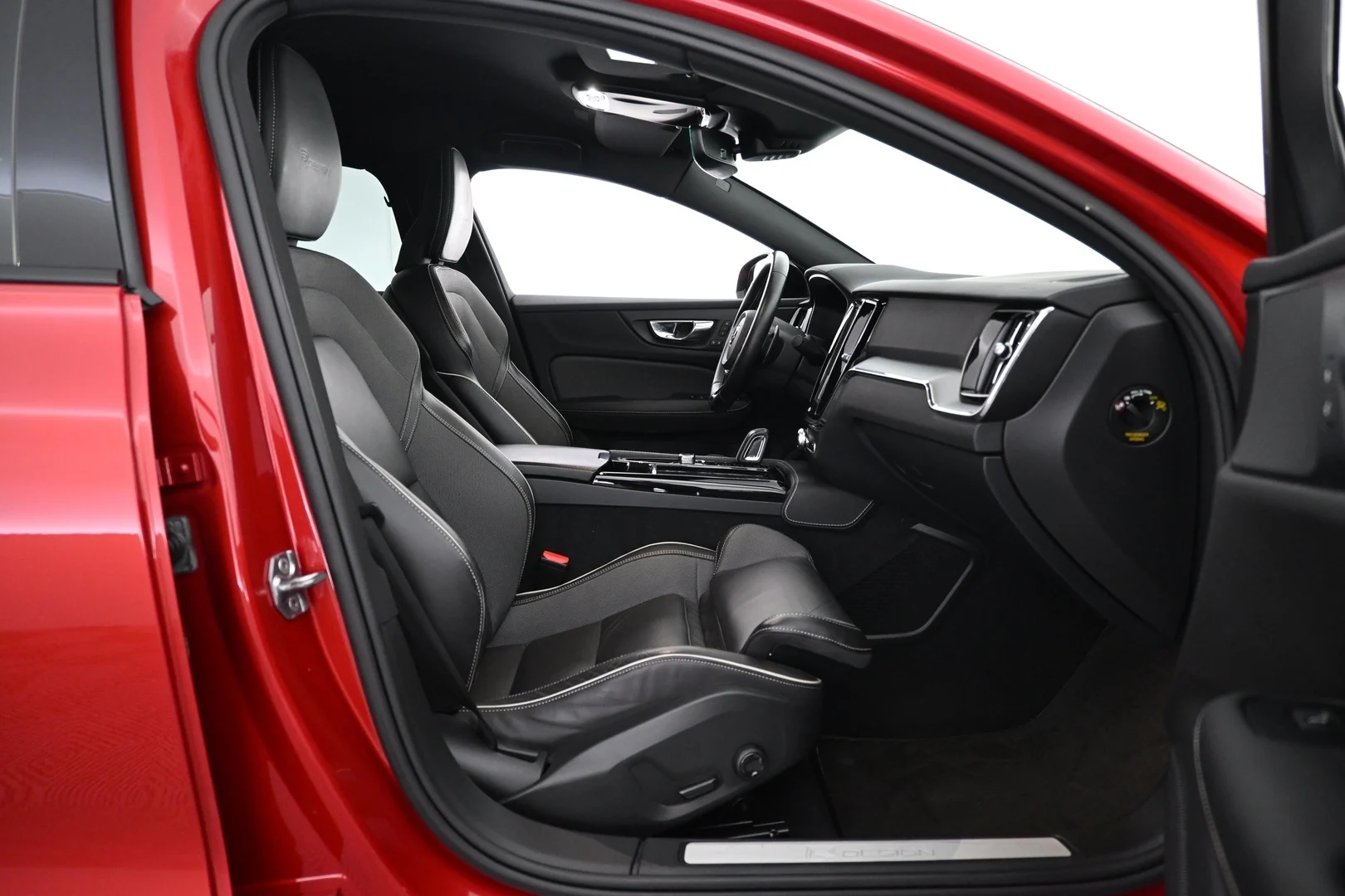 Car Image - 6CJwTuFXEFconO0vphH3L3