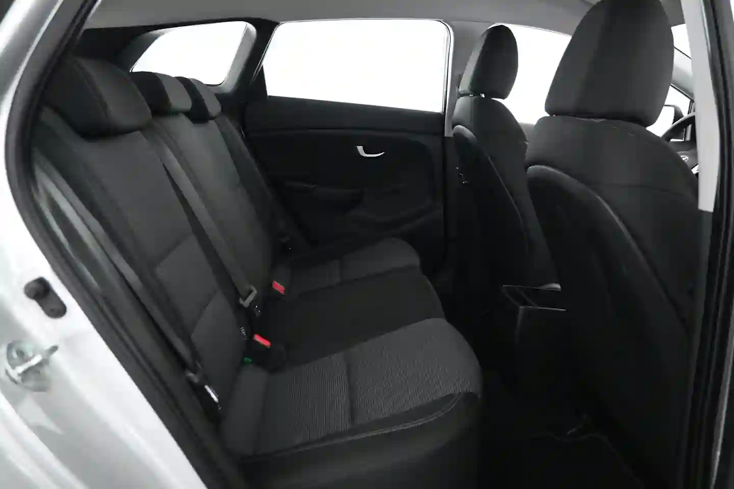 Car Image - 74uA31mwC69ItRJSgbyE29