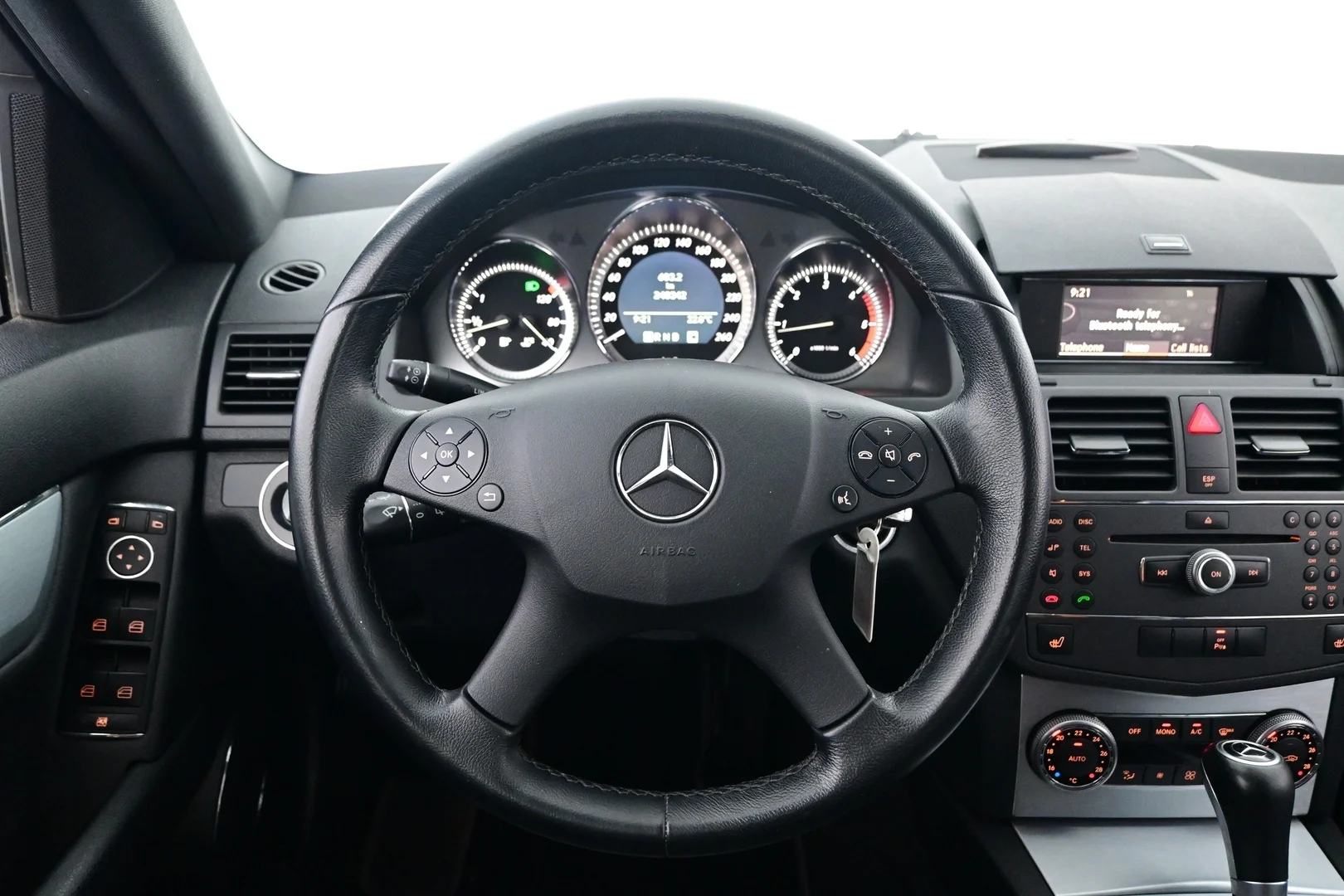 Car Image - 1xL7om33UZkhGvR2Ei6fII