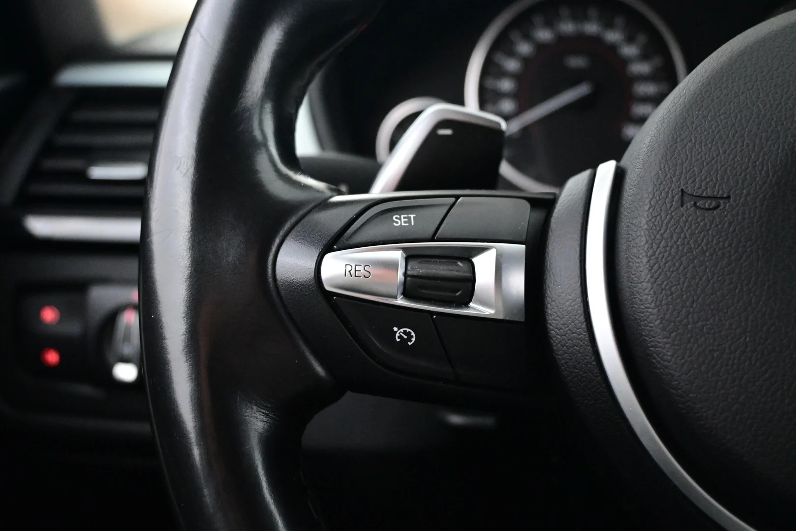 Car Image - 1mJgNUv7tmtBExlt7VLTMT