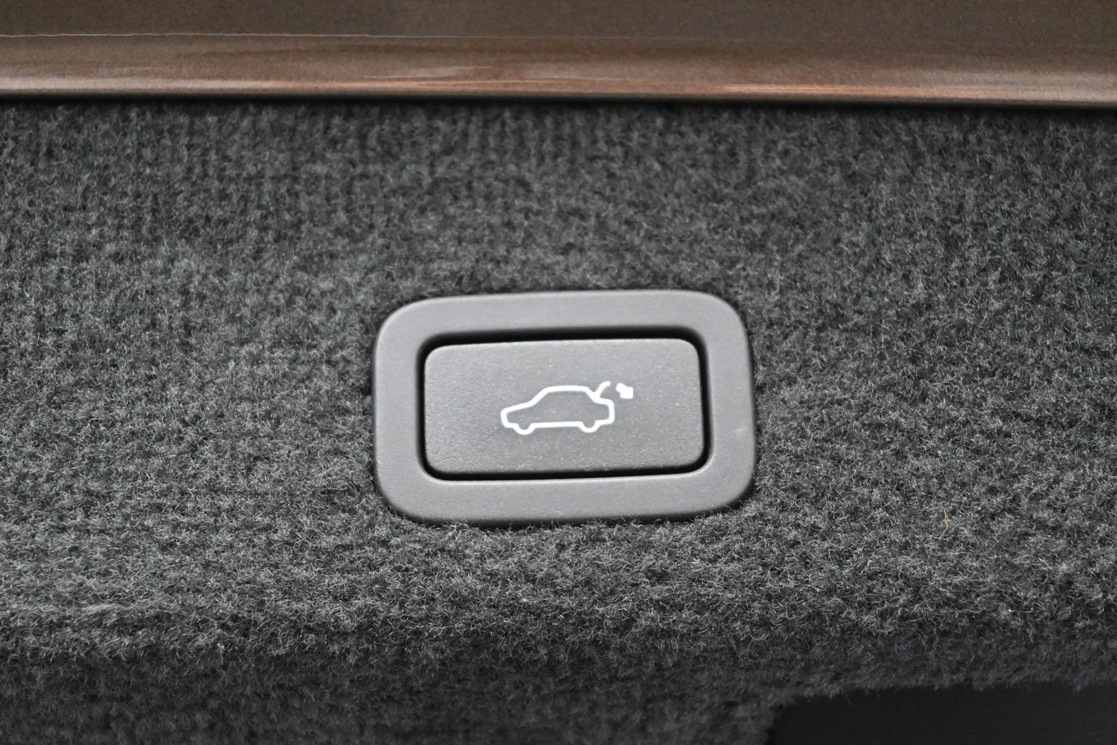 Car Image - 3mNiNTfP2GxawDgCaOcXdj