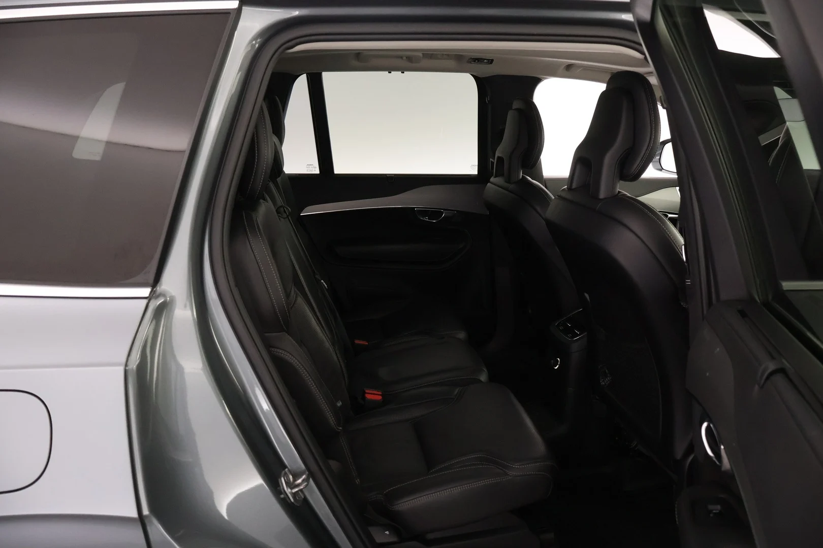 Car Image - 1oOsdNVRe30pIf3Ej4GkIX