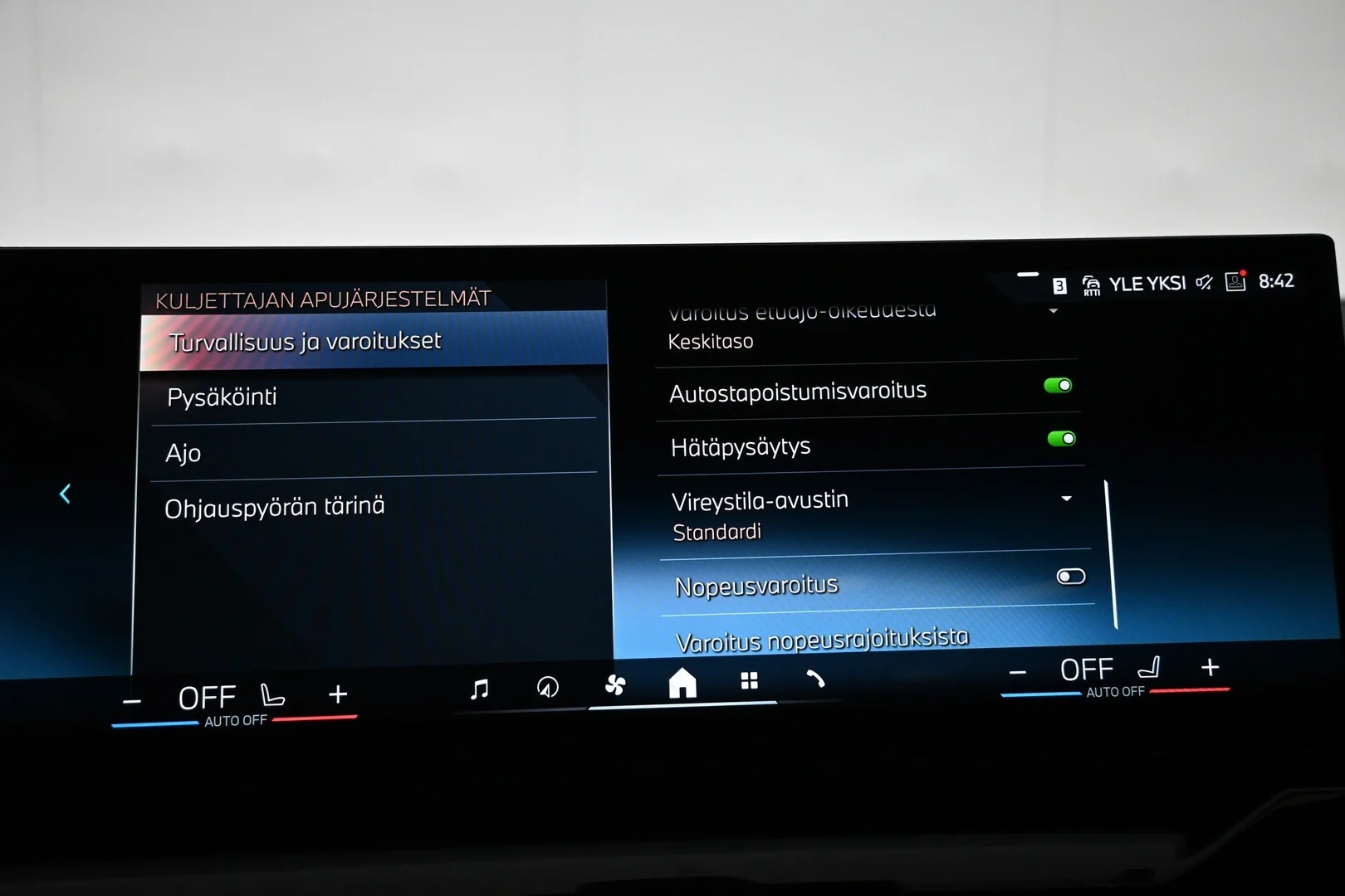 Car Image - 2PxhQCntCZW9XVt7067w3h