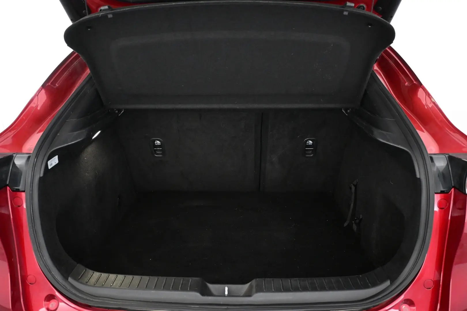 Car Image - Aj5P9XmHDsNuKAKDMcPtd