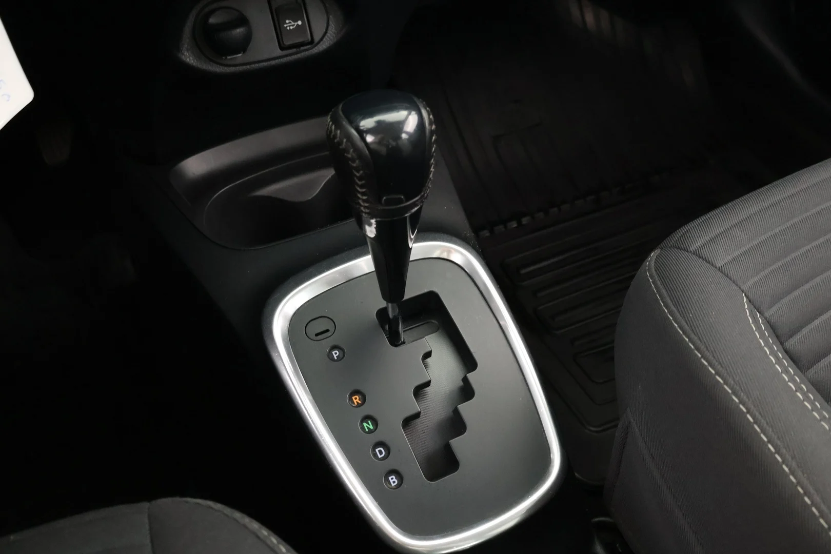 Car Image - 2Yzvl9yh7AztIwo2y00k0n