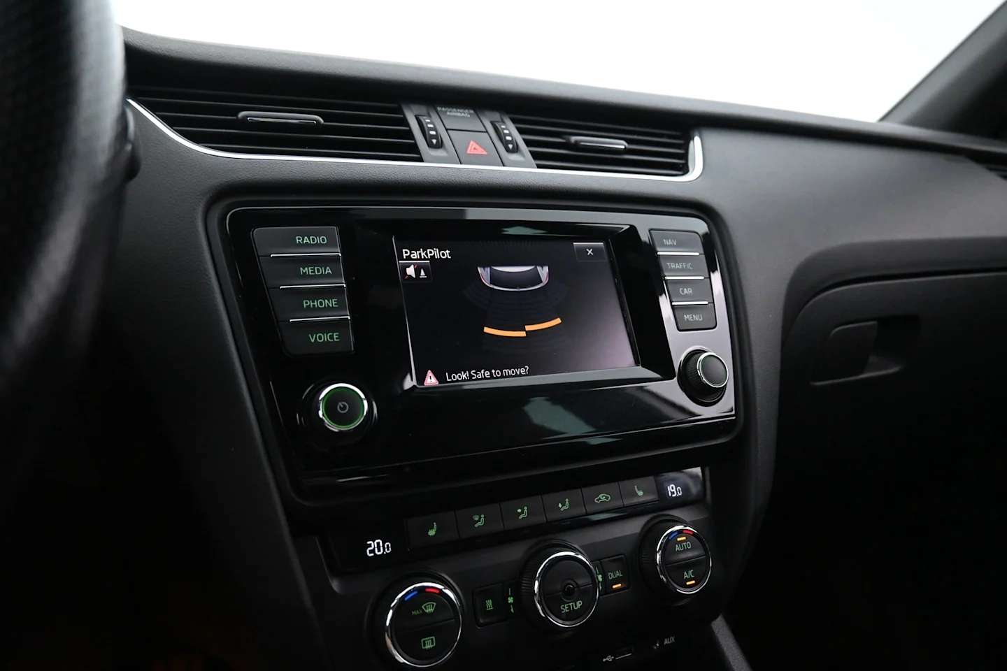 Car Image - 1T04xKyhGlU4G5fKkyKphJ