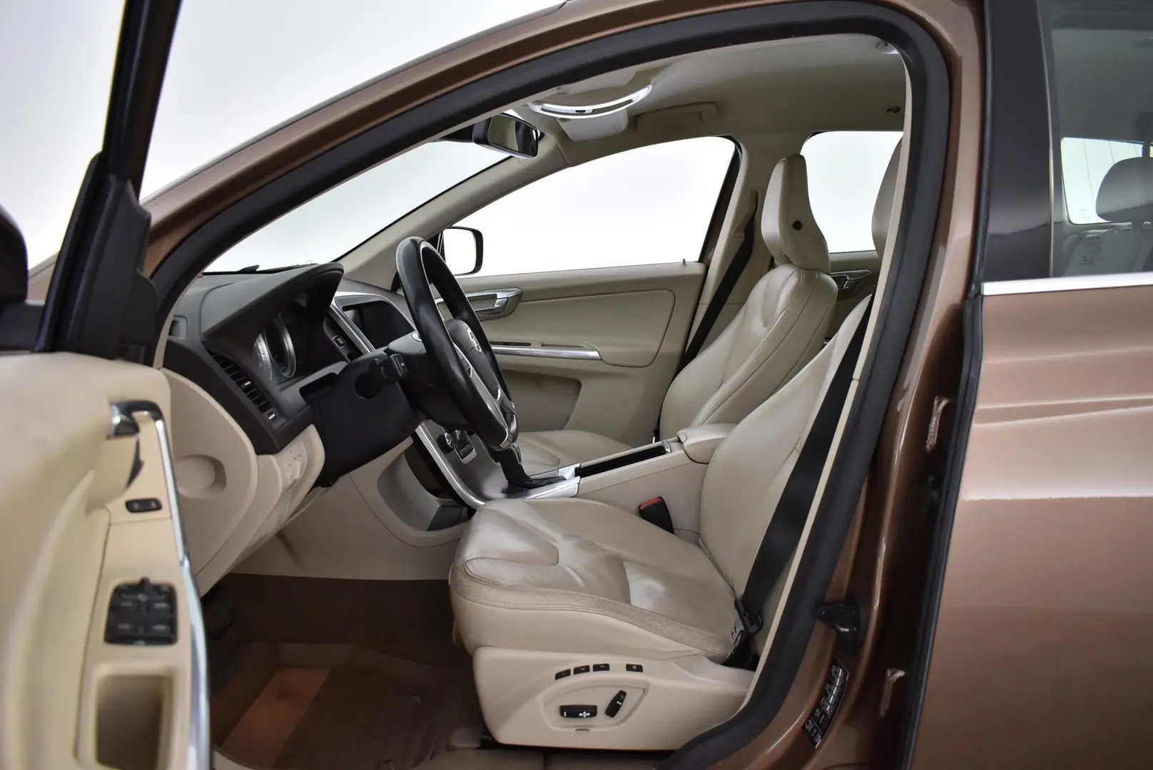 Car Image - 5rBqsXBvZ6e4wZy5lyIcKh