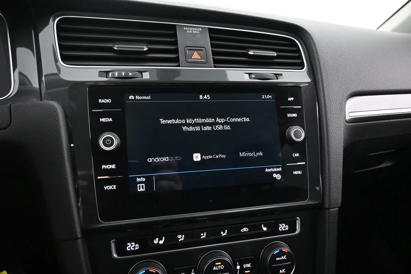 Car Image - 3xc09QO6xg85KbtzEDsQrM