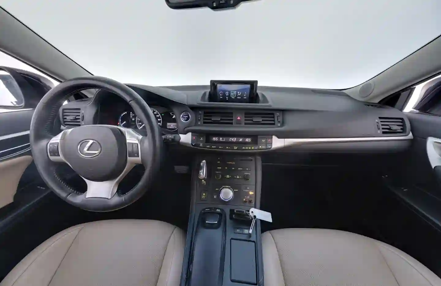 Car Image - 1UCF2guhVYGHKO4Mzm1eNm