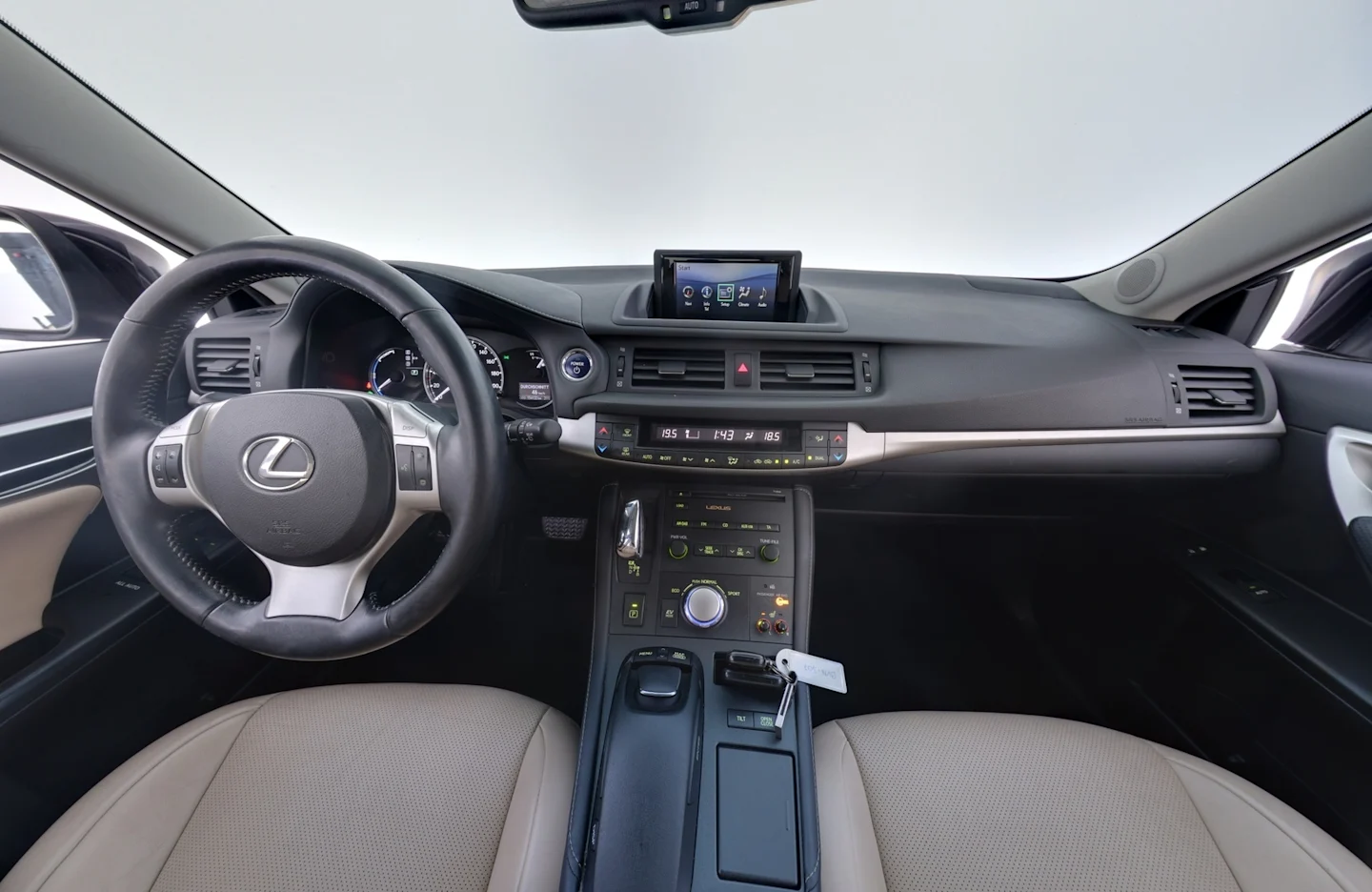 Car Image - 1UCF2guhVYGHKO4Mzm1eNm