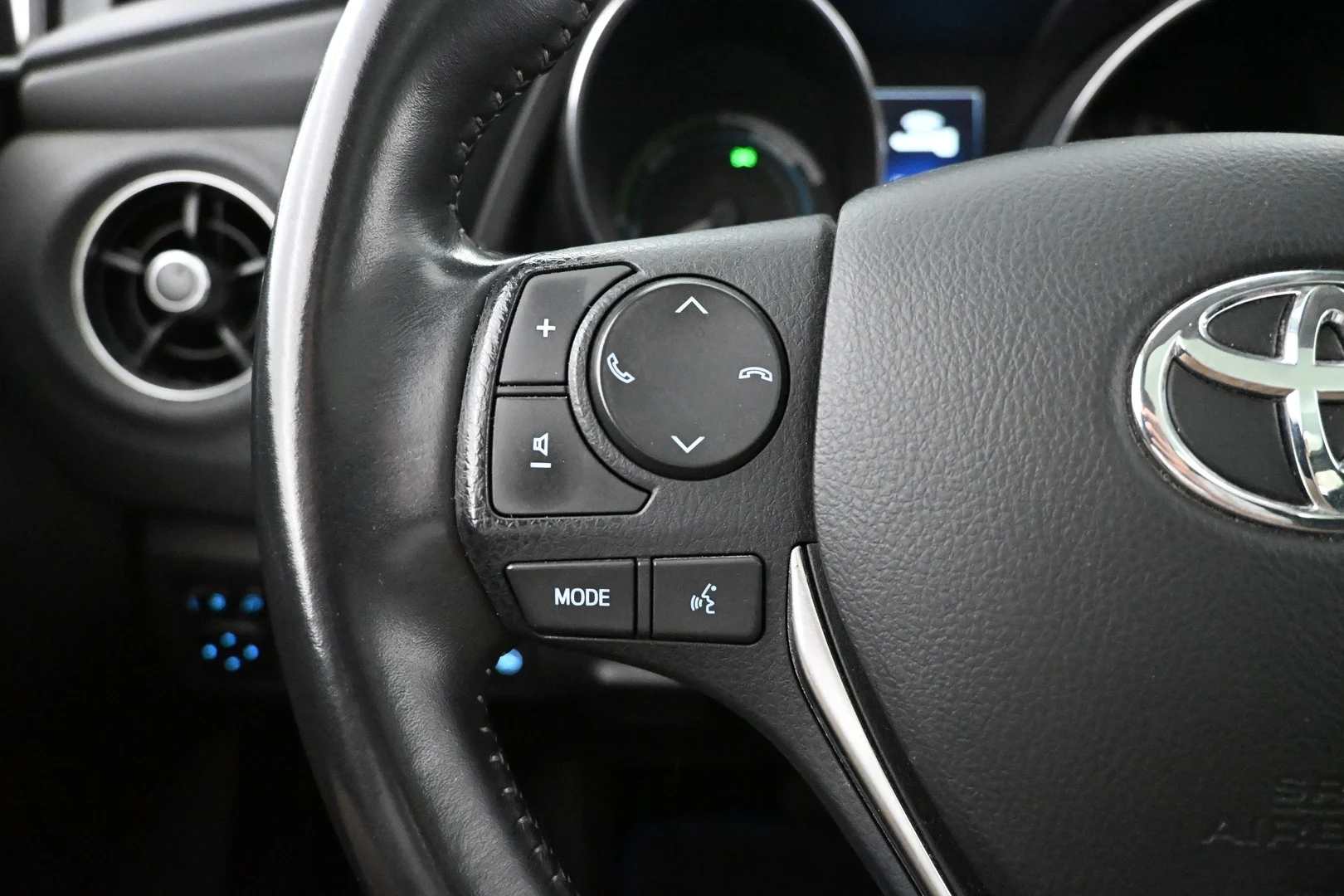 Car Image - 7rS3YzG52WR56eX1d587LI