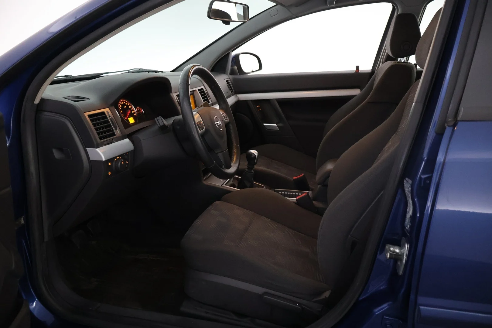 Car Image - 5VvGsFxtwjdjYlbRl4SYaF