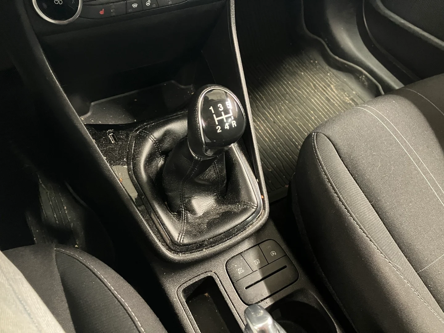 Car Image - 3QFmyxPT5PygtMoHGgOIuM