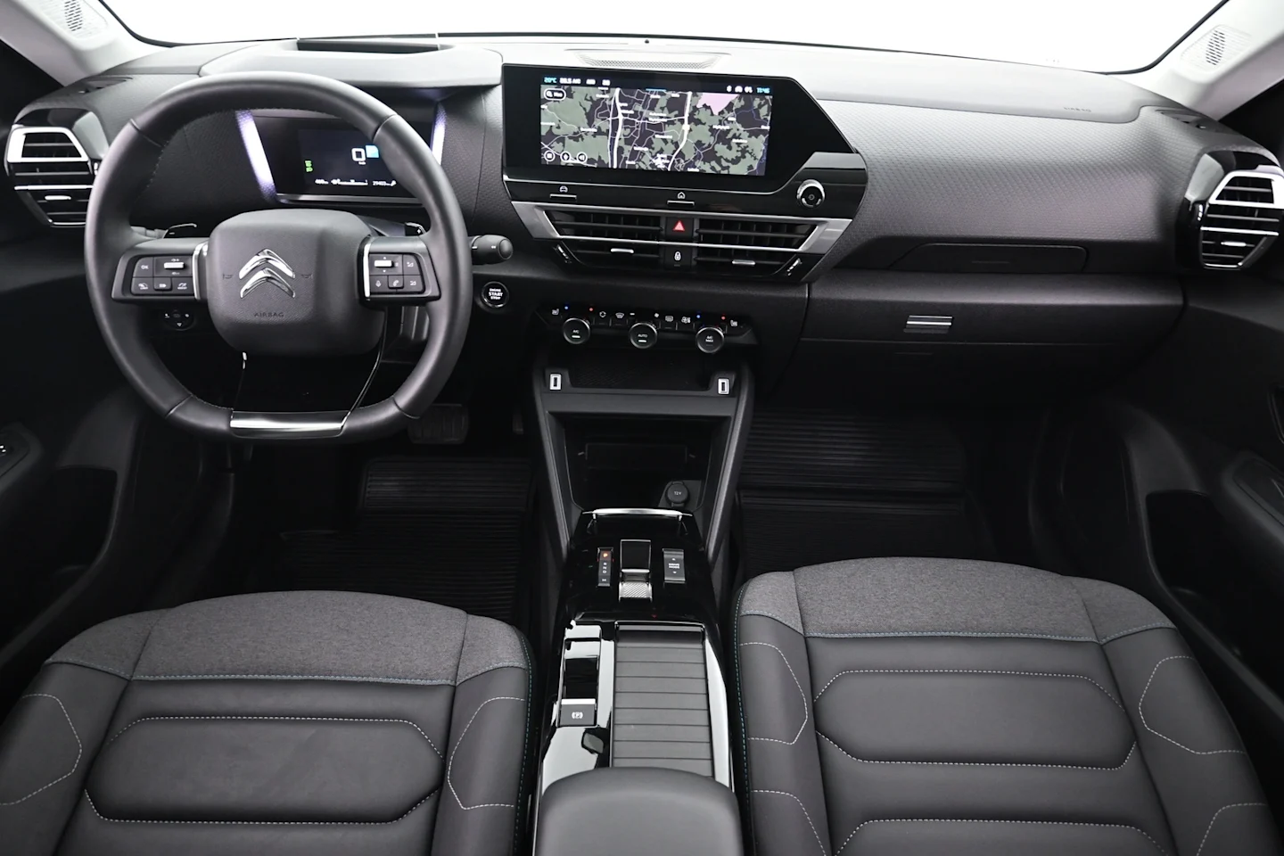Car Image - F8gdf1eQfRfZ3XwGLguMB
