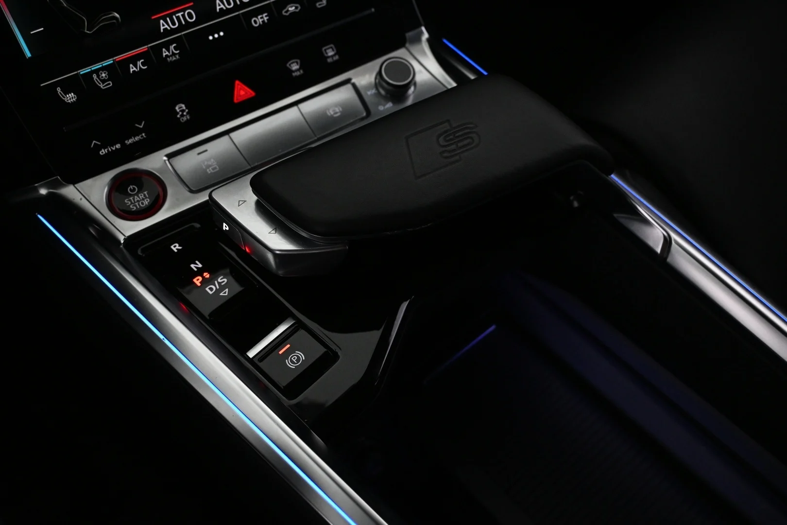 Car Image - 3VgidGU4GjRGluOBAdLlKo