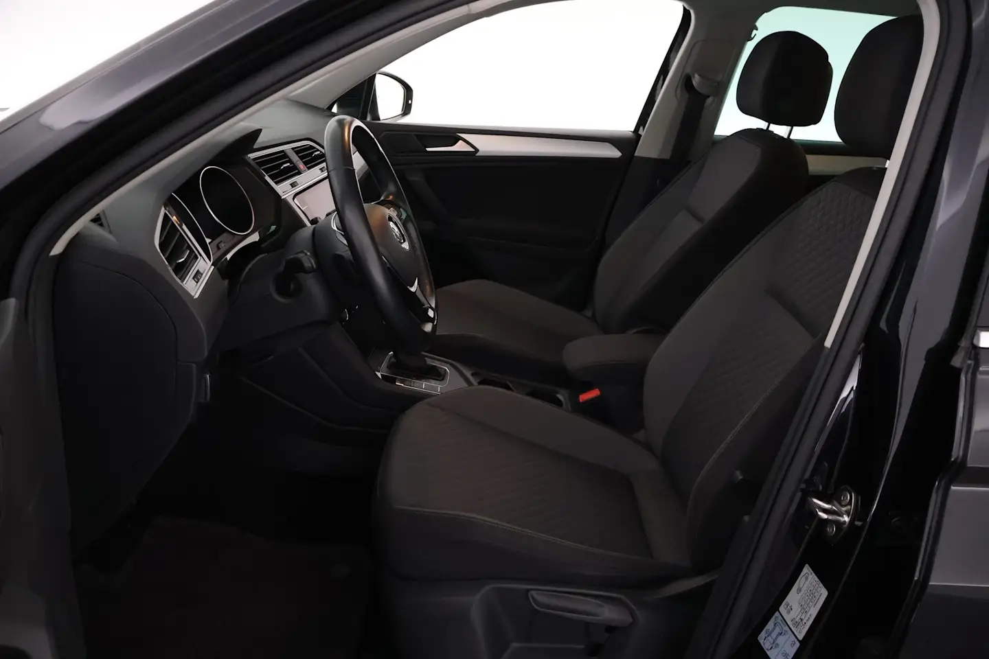 Car Image - 4NszB91sKCRGN7EXzswiJZ