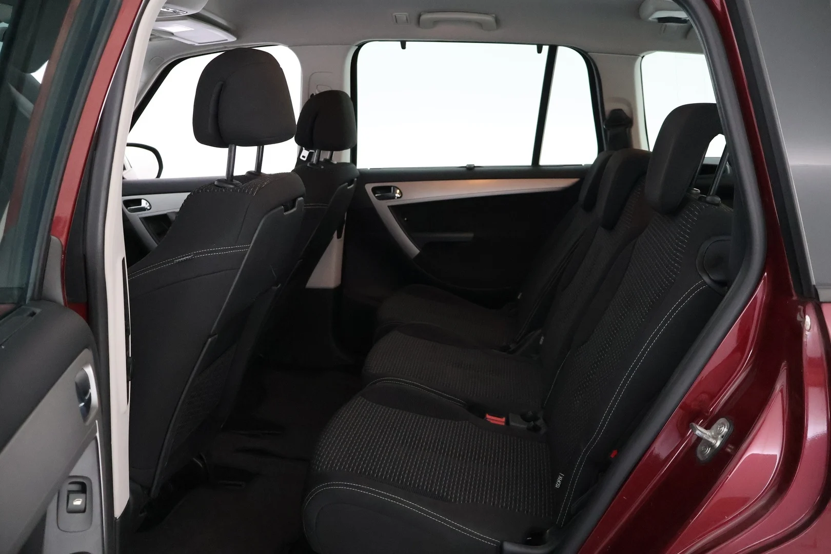 Car Image - 4BSynCsQpQM8A2OSWrBPbo