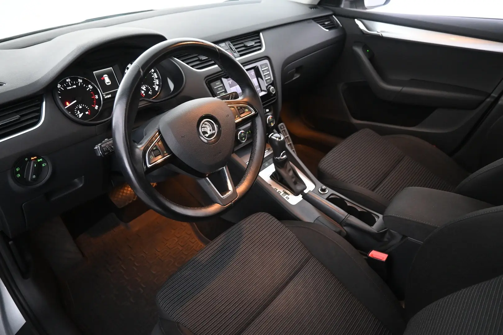 Car Image - 6baAtkwKpZgIu4MSJBSGuz