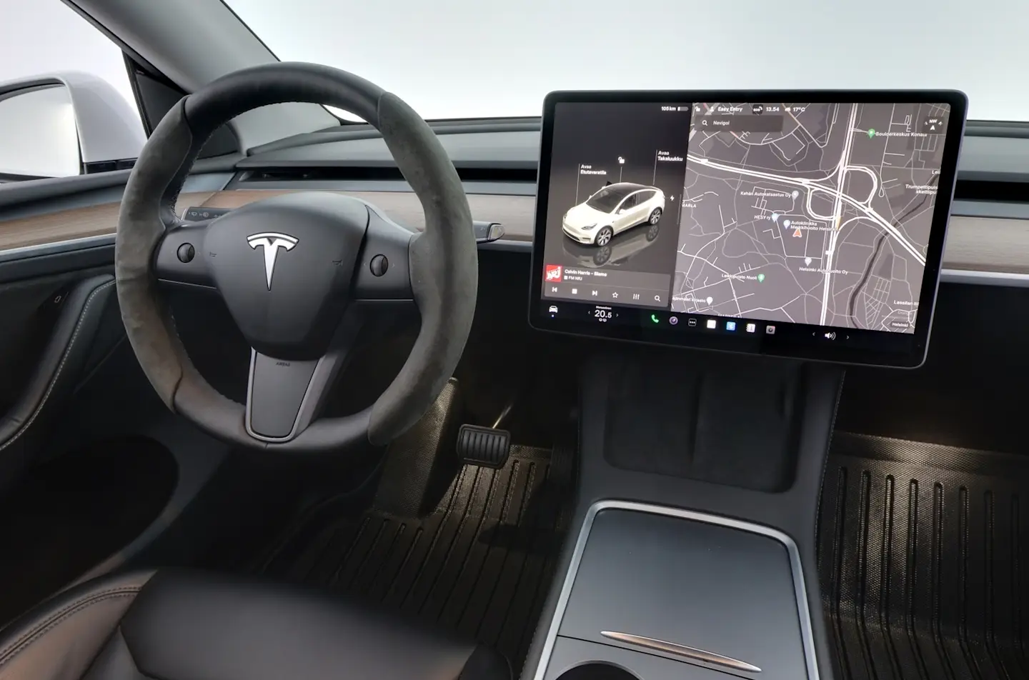 Car Image - 5wMQvMc60y3vtZZdrCBm33