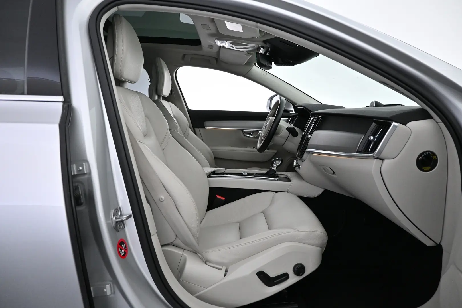 Car Image - 7awYP5hidnTLczeAepgRJM
