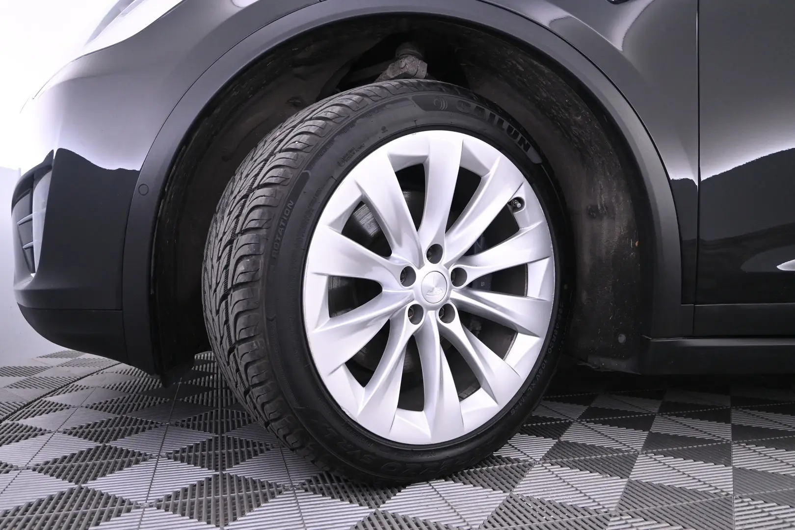 Car Image - 18GjVdIsuCtZ6EjL3hJvTT