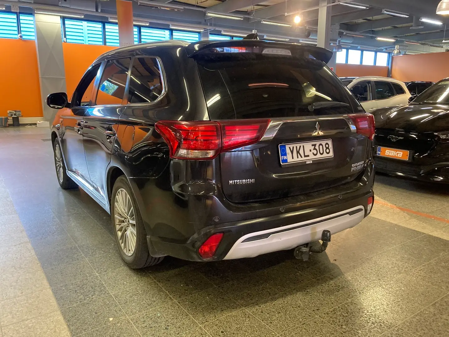 Car Image - 5kRwYWoE3Js8EHpB95lT9C