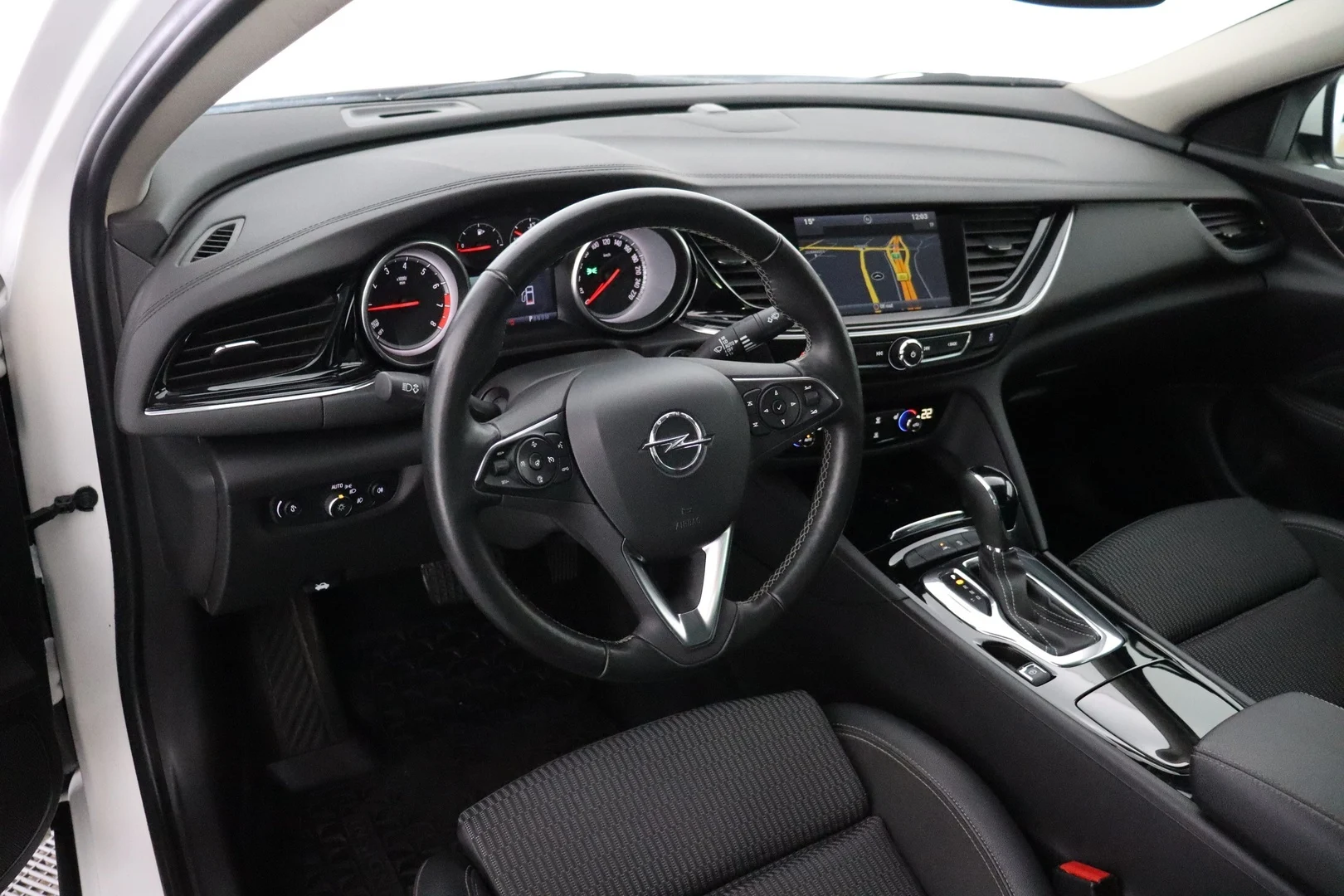 Car Image - 76uv2r0C7kKedxoTFnXVFf