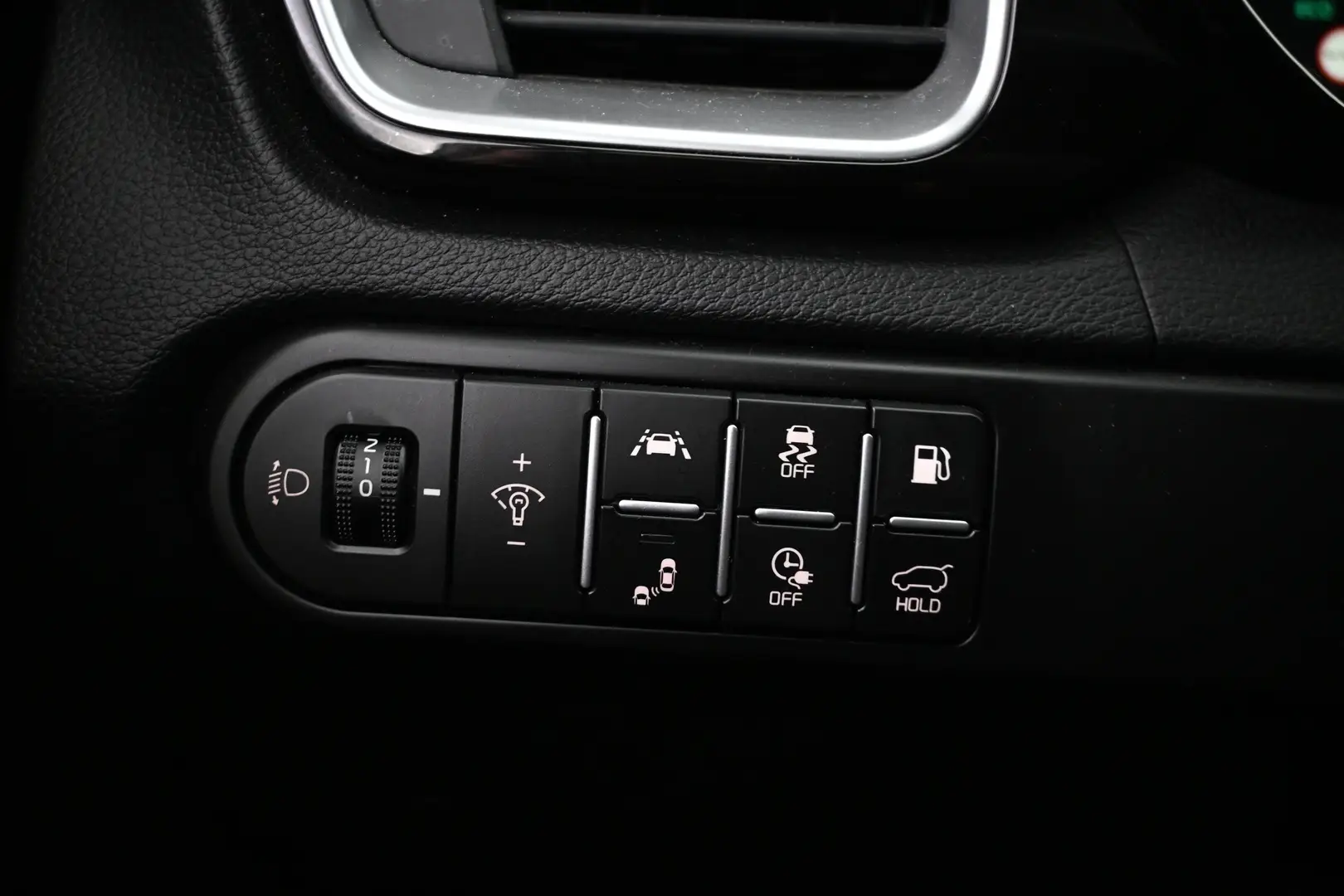 Car Image - 1Ip6NlMuVcgY8VkT6X66us