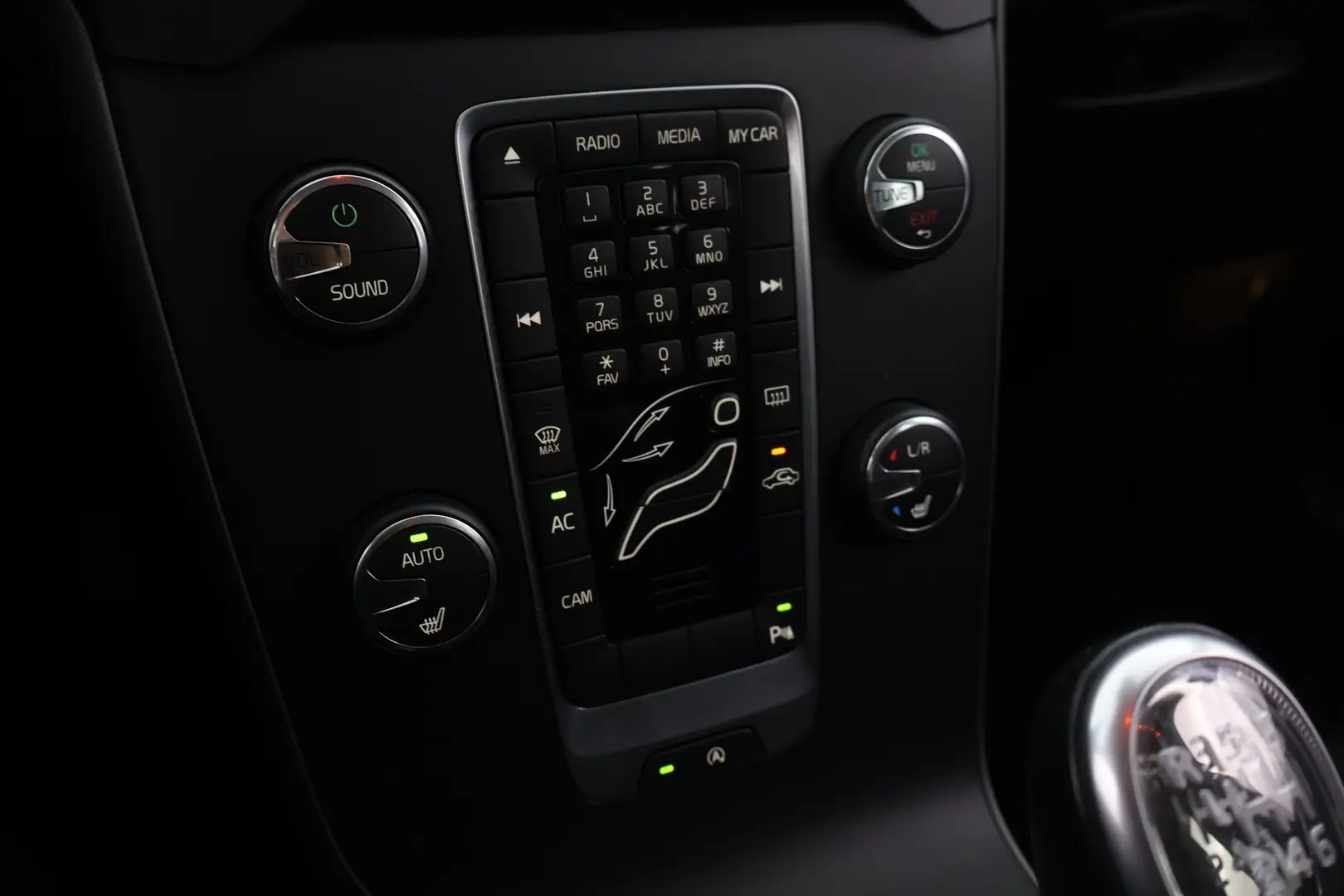 Car Image - 5VVjTj5PIbEMEqCtAG4O22