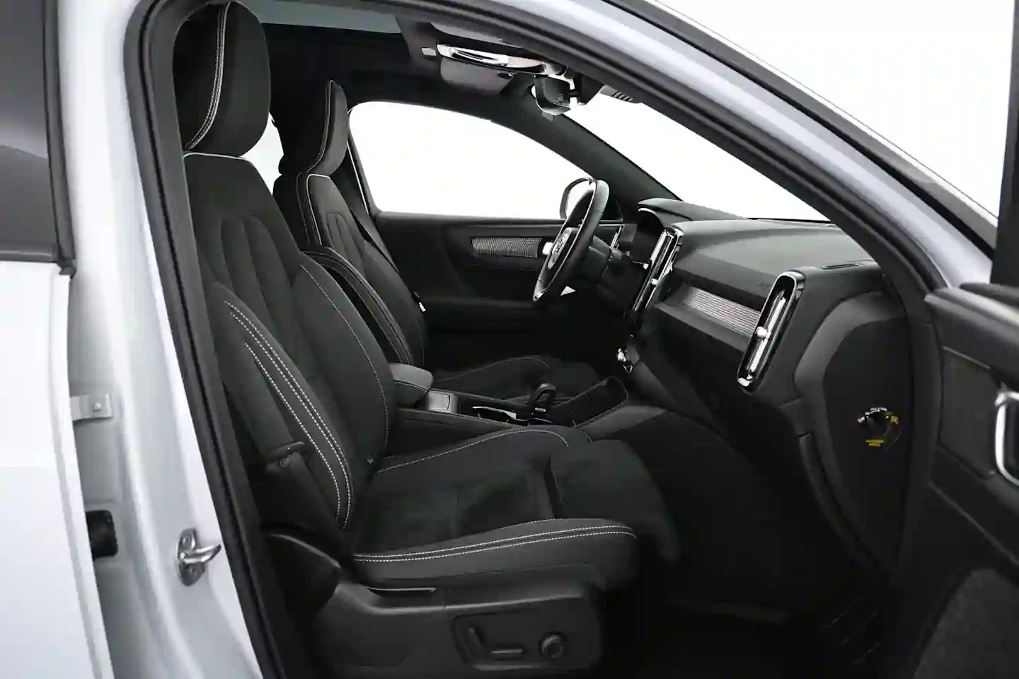 Car Image - TidVy4oa3LPgbTWZt4gmw