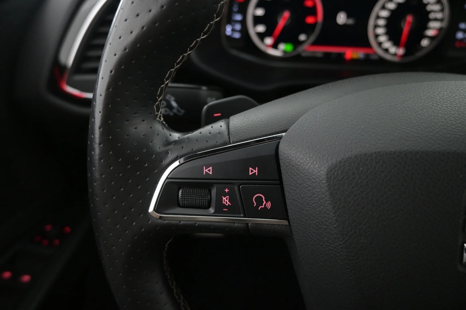 Car Image - 6vAIaqSjMPsIvbXpdZDY54