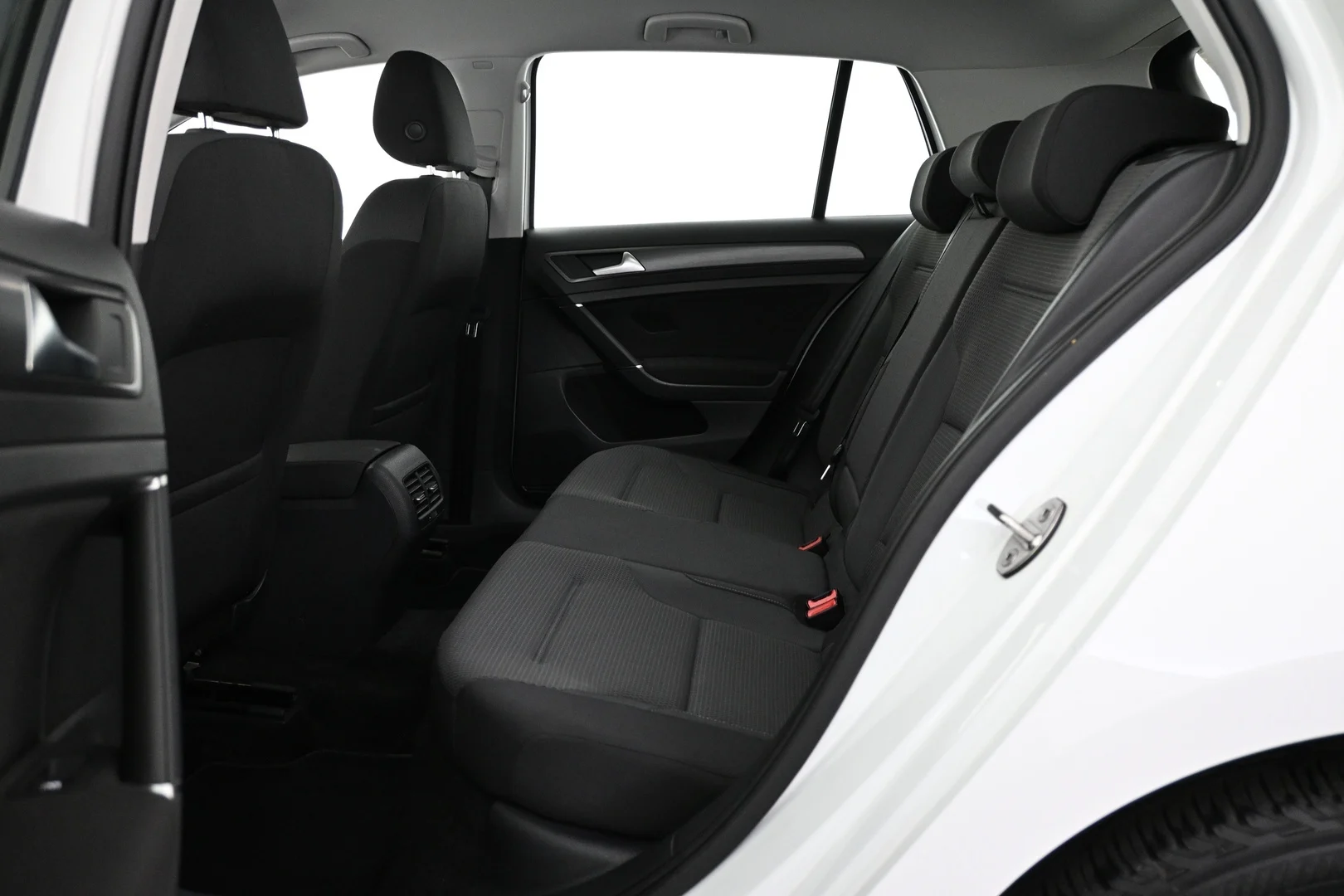 Car Image - 41KGUc0dRDDOloiTlXzCuU